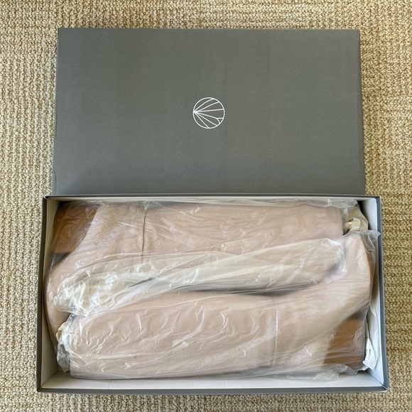 NIB Shopbop COCLICO Bly Knee High Boot in Grain Beige Leather - 39/8.5 - Picture 16 of 16